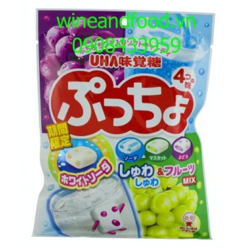 Kẹo mềm trái cây vị nho Uha Nhật Bản 100g