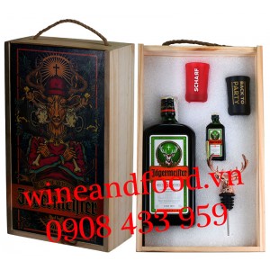 Hộp quà rượu Jagermeister 4 700ml