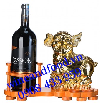 Rượu vang Passion Cabernet Sauvignon 1L5 Heo vàng kệ gỗ