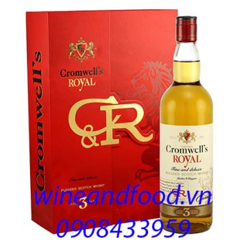 Rượu Whisky Cromwell's Royal 3 năm hộp quà