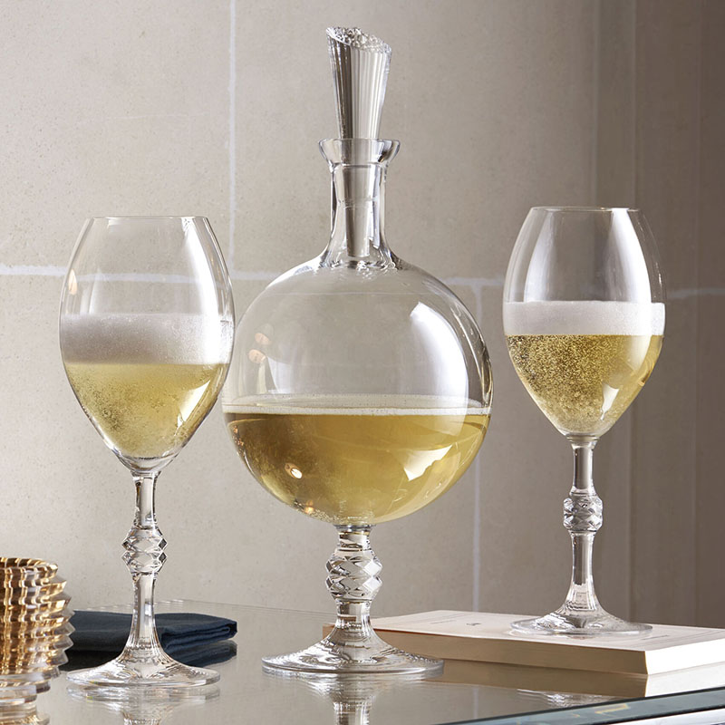 Một kiểu Decanter dành cho rượu Champagne và Sparkling wine