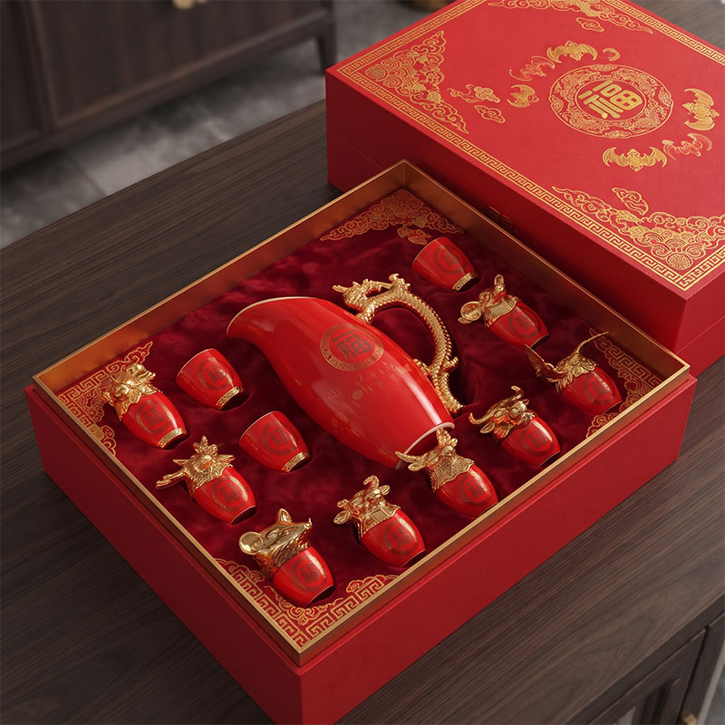 Quy cách hộp quà tặng sang trọng, thay lời chúc tài lộc và phát thịnh vượng gửi đến đối tác