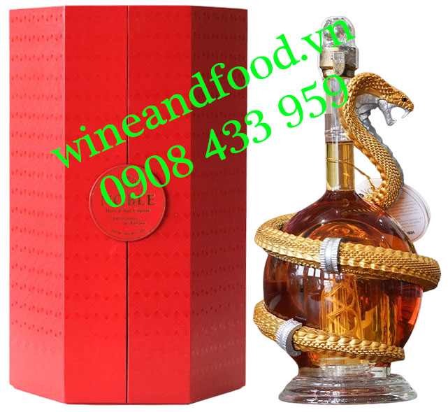 Rượu Con Rắn Ôm Châu Noble Cognac Hors D'Age 550ml